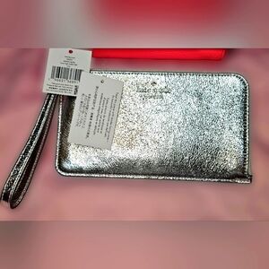 NWT Kate Spade ♠️ Lucy Metallic  Silver Leather Medium L Zip Wristlet